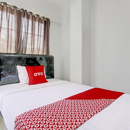 Oyo 92479 Pasadena House Hotel Krapyak Bagian luar foto