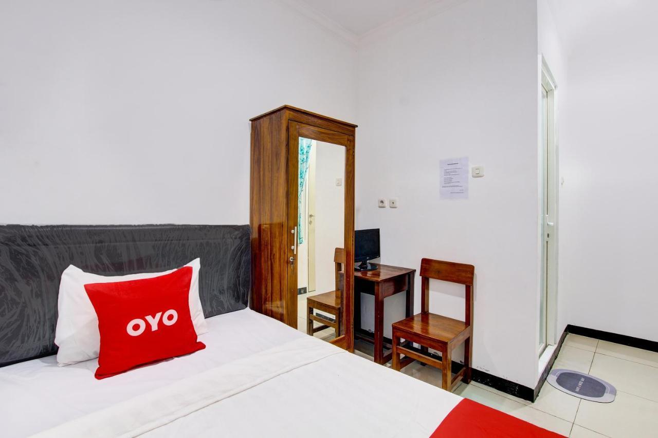 Oyo 92479 Pasadena House Hotel Krapyak Bagian luar foto