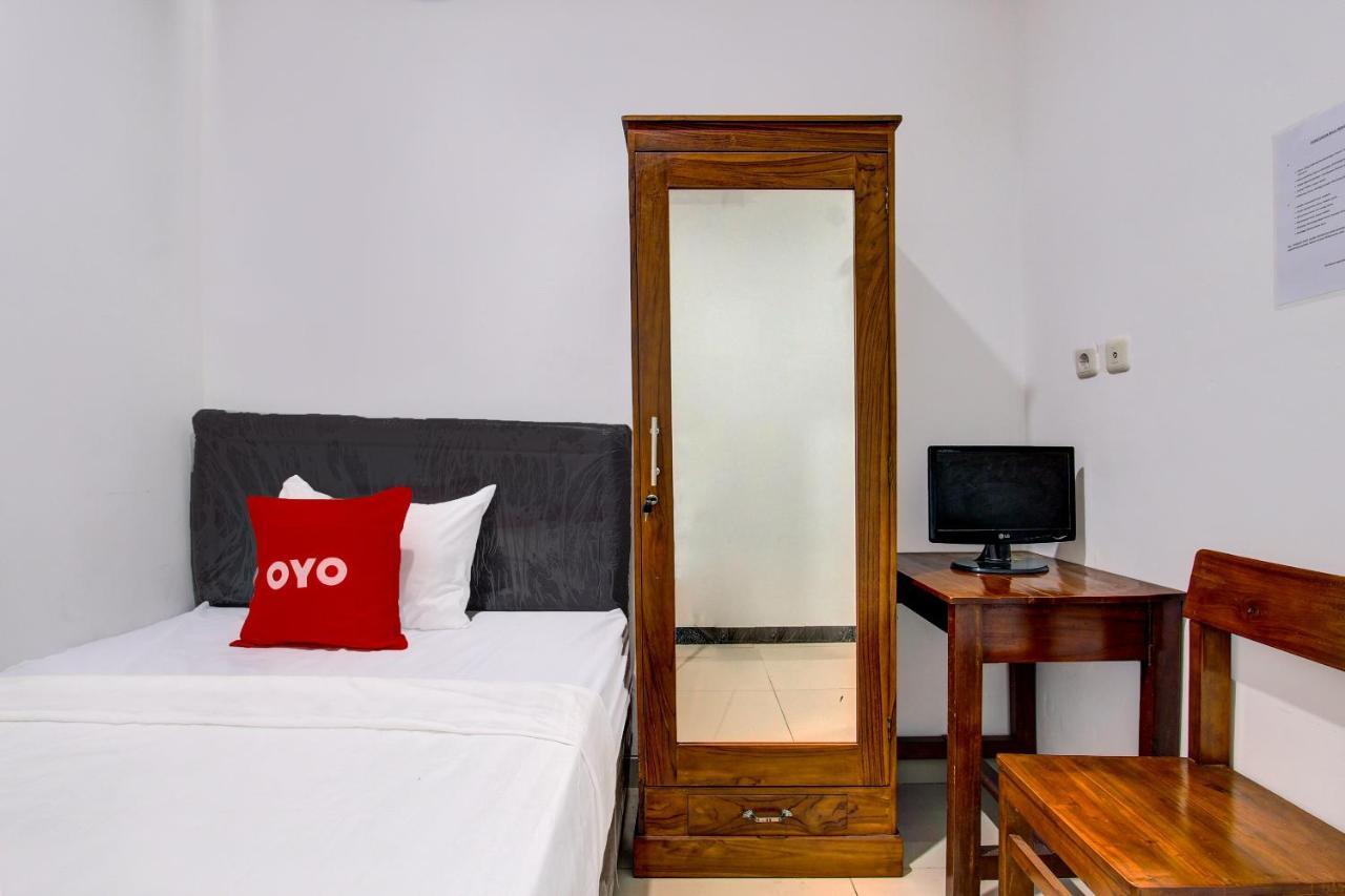 Oyo 92479 Pasadena House Hotel Krapyak Bagian luar foto