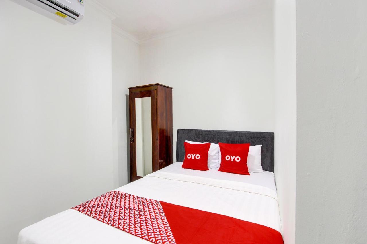 Oyo 92479 Pasadena House Hotel Krapyak Bagian luar foto